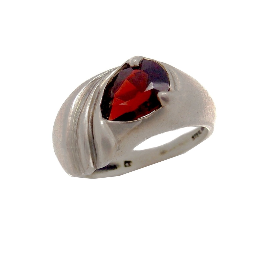 Vintage KABANA Garnet Ring - 2 Ct Teardrop Stone Set in Sterling Silver Sz 8 EUC - Picture 4 of 12